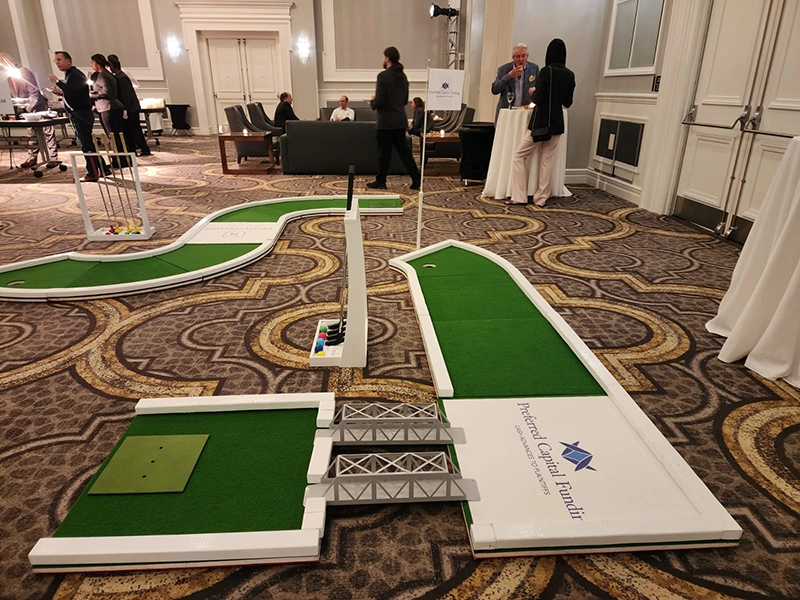 wow mini golf rental image
